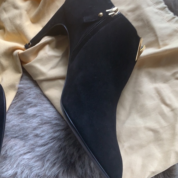 Louis Vuitton - Picture 7 of 10